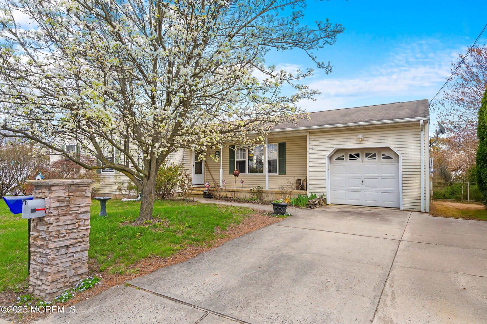 Property Photo:  1421 Pacific Avenue  NJ 08722 