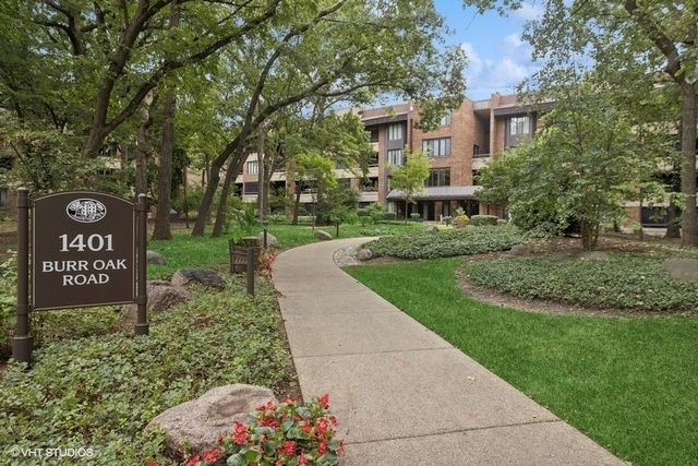 1401 Burr Oak Road 116B  Hinsdale IL 60521 photo