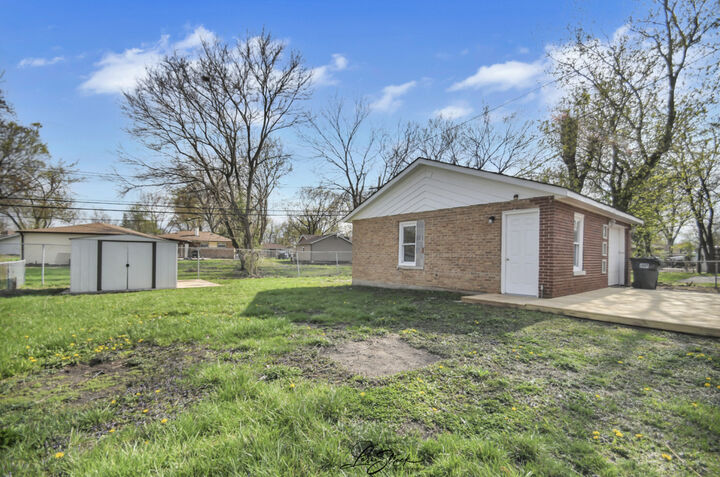 Property Photo: 2917 Nottingham Avenue IL 60428
