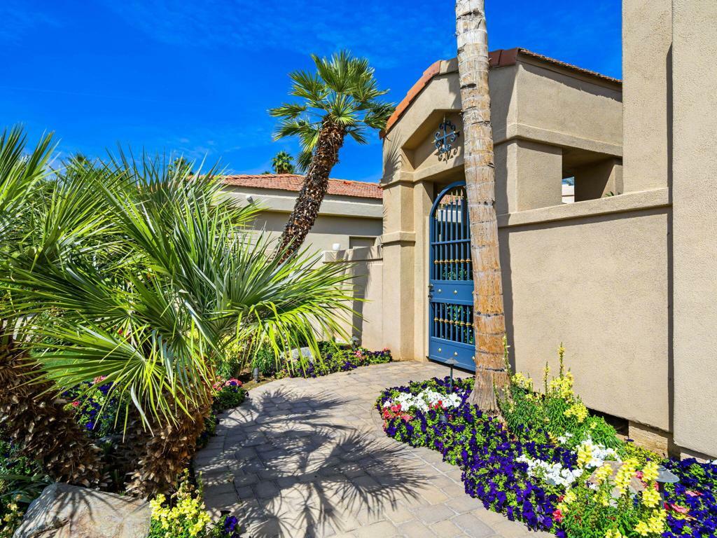 Property Photo: 75161 Spyglass Drive CA 92210