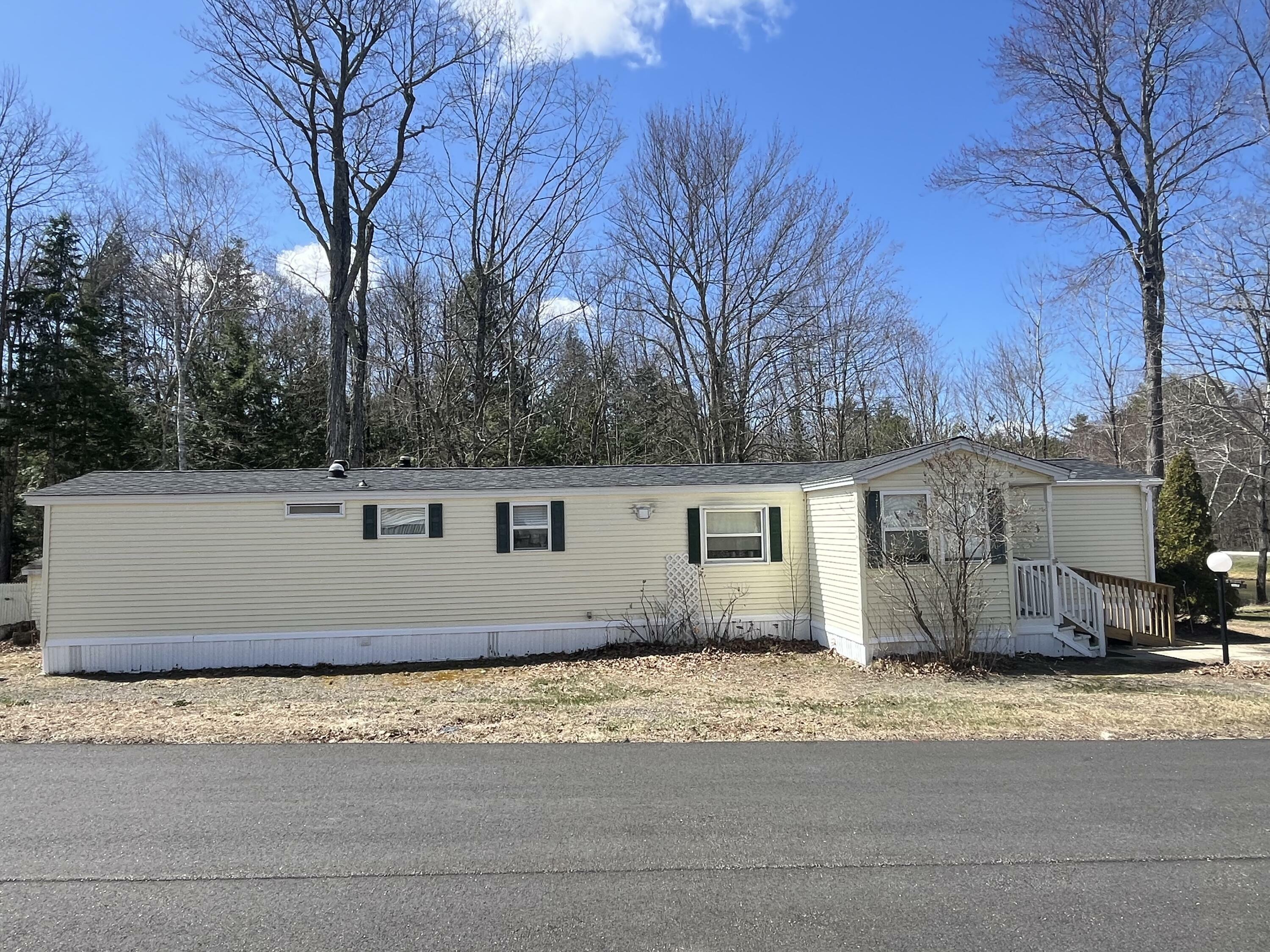 Property Photo:  11 Sandy Court  ME 04282 