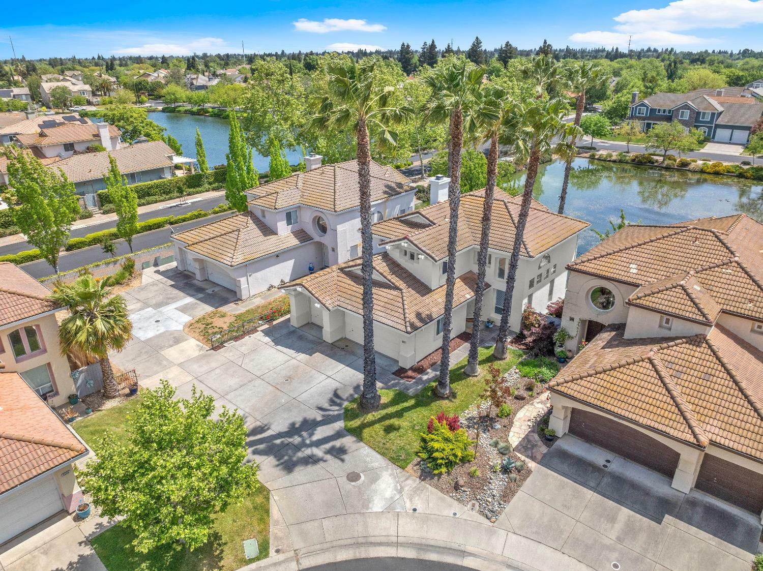 Property Photo: 3617 W Island Court CA 95758