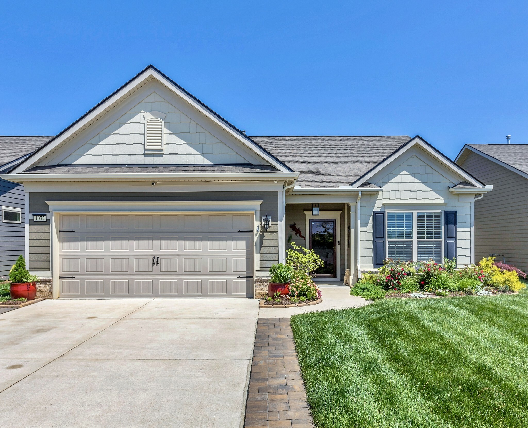 Property Photo: 1072 Sumner Grv TN 37174