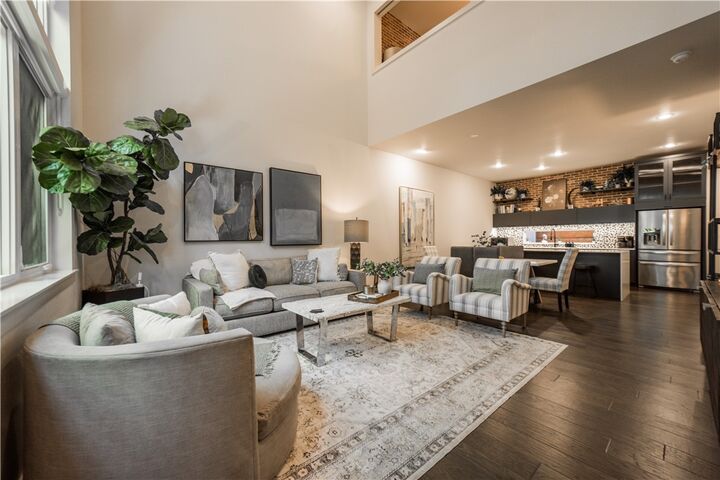 Property Photo: 514 SE Tourmaline Mews AR 72712