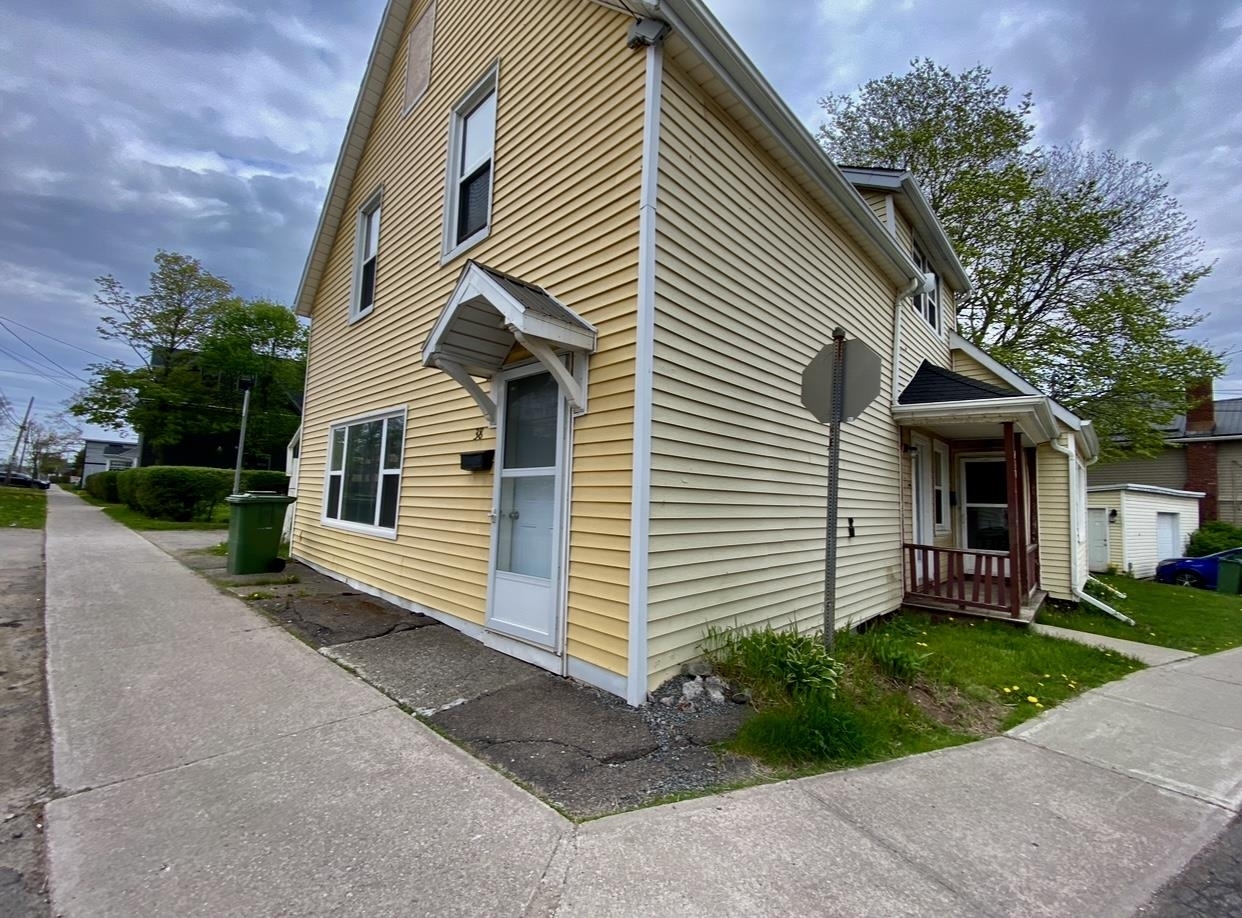 246 Cumberland Street  Charlottetown PE C1A 5C7 photo