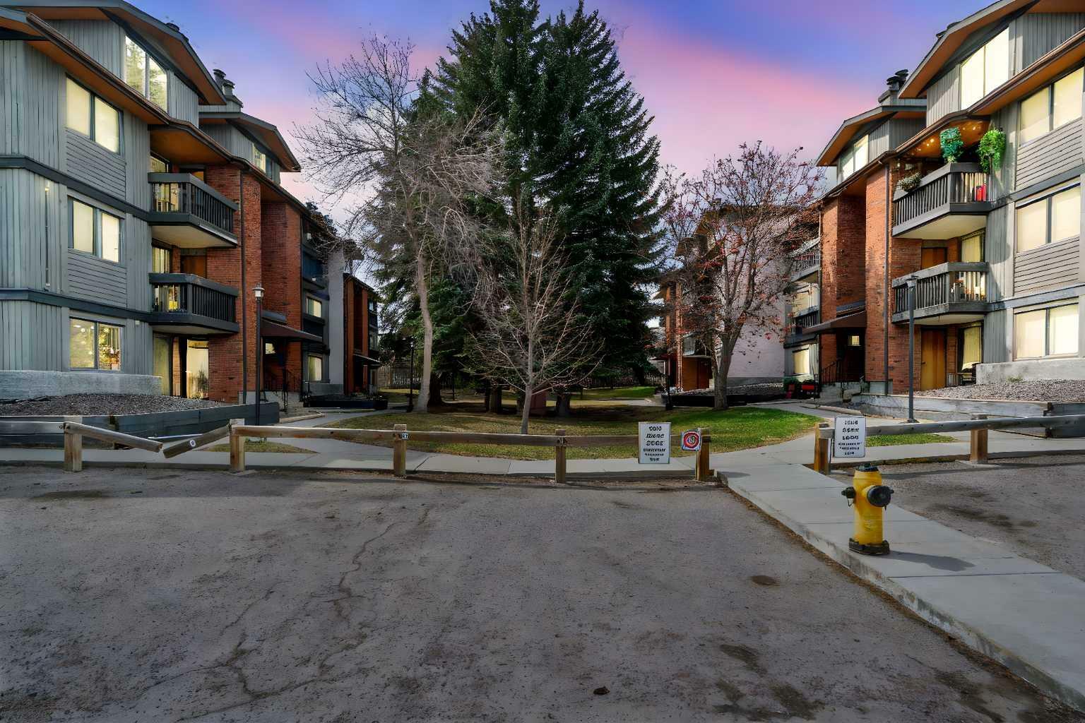 Property Photo: 7301 4A Street SW 107B AB T2V 4V8