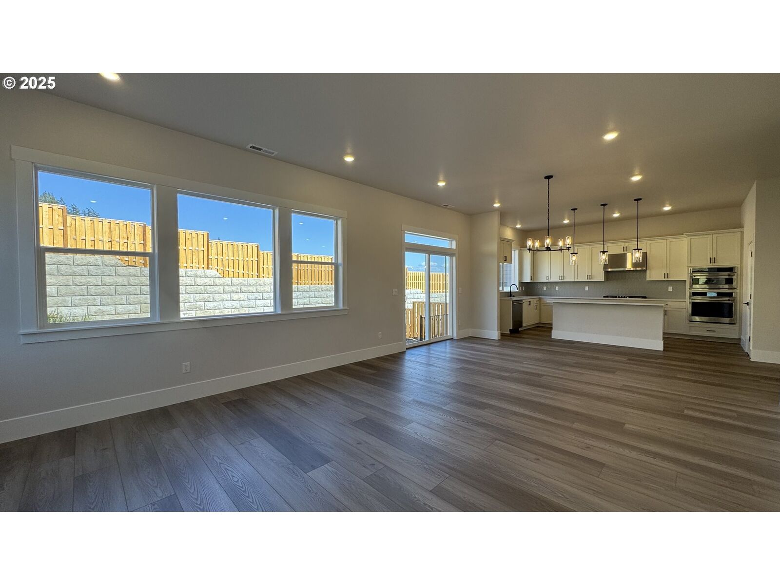 Property Photo: 11684 SW 178th Dr OR 97007