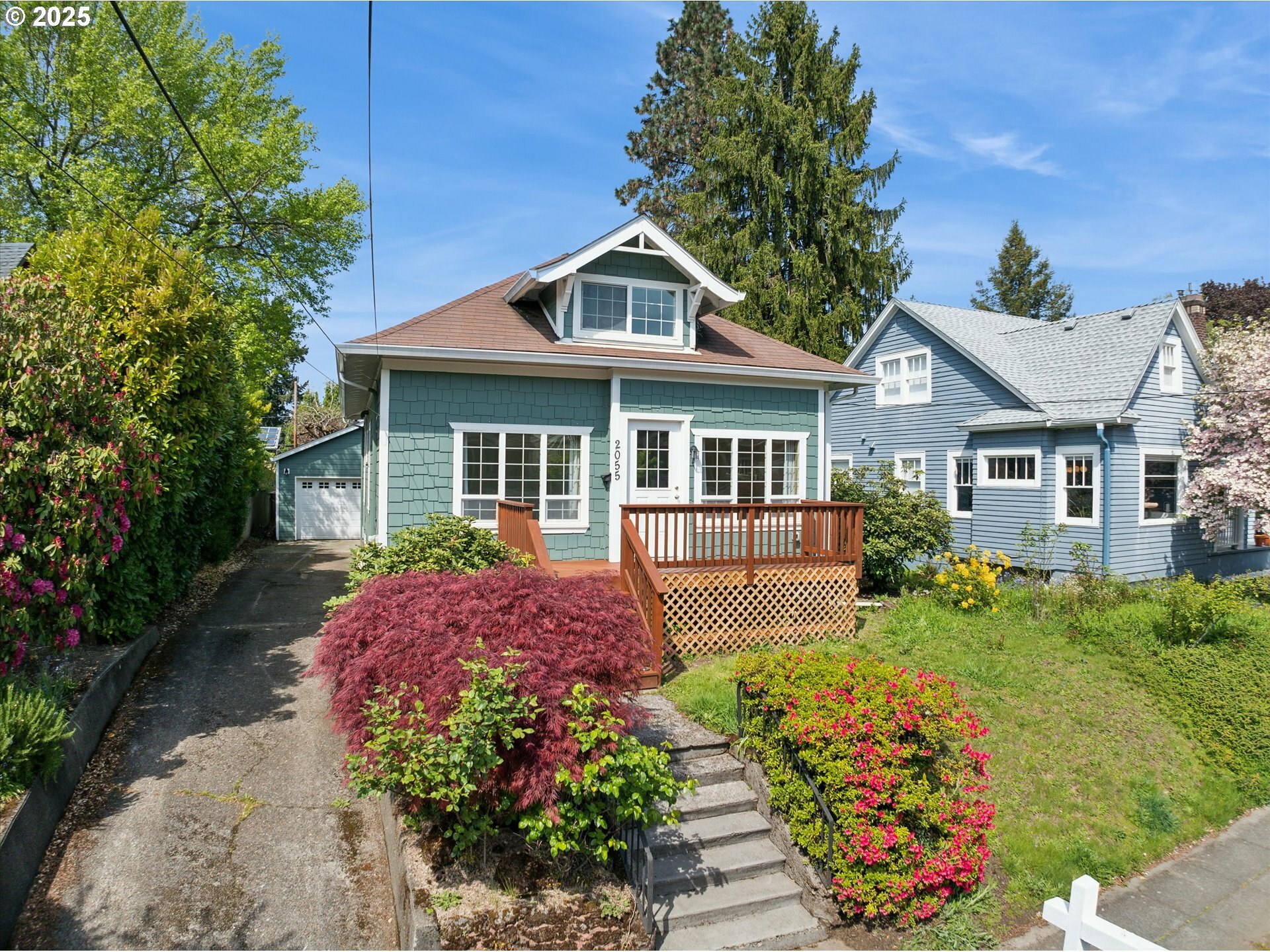 Property Photo: 2055 N Alberta St OR 97217
