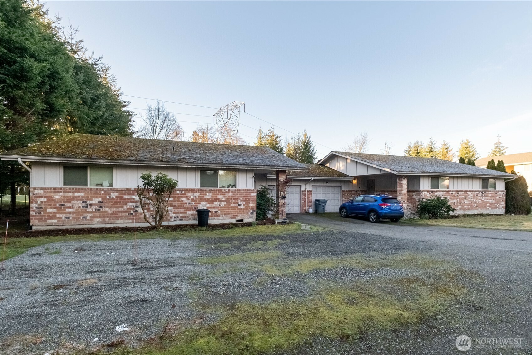 Property Photo: 11211 126th Avenue Ct E WA 98374