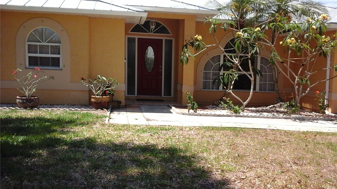 Property Photo:  1359 Damask Lane  FL 32958 