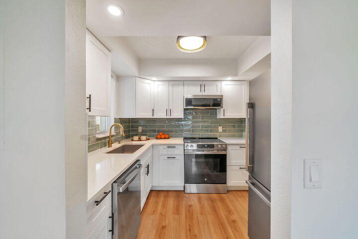 Property Photo:  1602 SE Green Acres Circle U204  FL 34952 