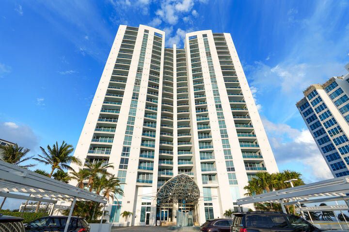 Property Photo: 1600 S Ocean Boulevard Mph02 FL 33062