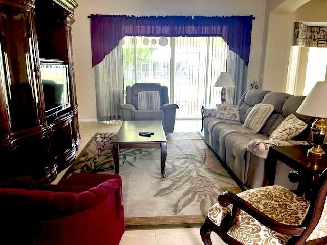 Property Photo: 2861 SE Eagle Drive NE FL 34984