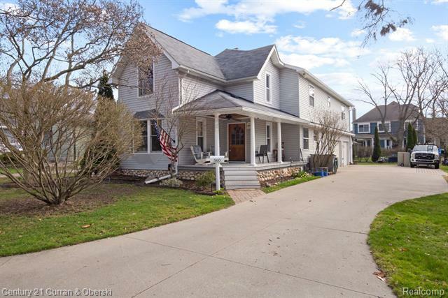 Property Photo: 560 Carpenter Street MI 48167