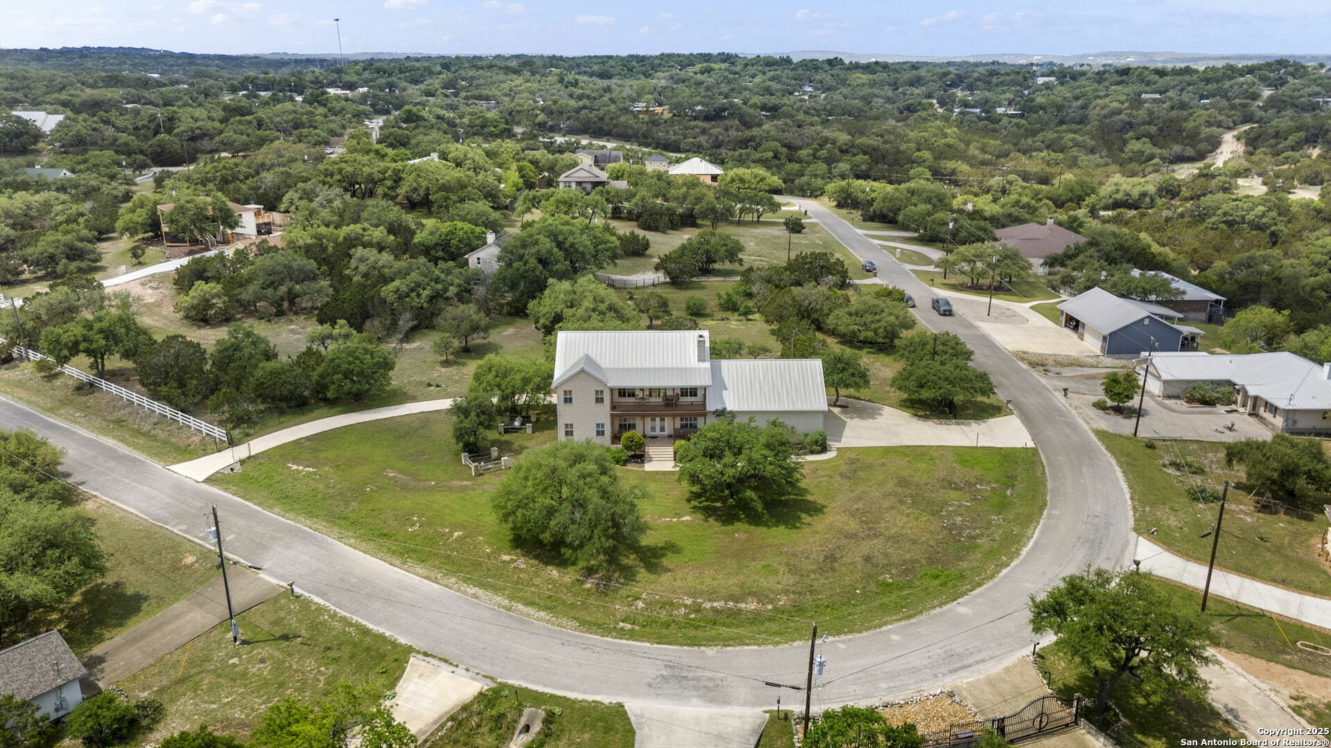 Property Photo: 850 Andrew Run TX 78133