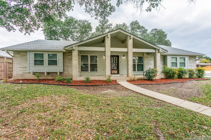 Property Photo:  1422 Synandra  TX 78232 