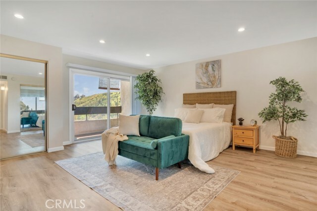 2700 Cahuenga Boulevard 3209  Los Angeles CA 90068 photo