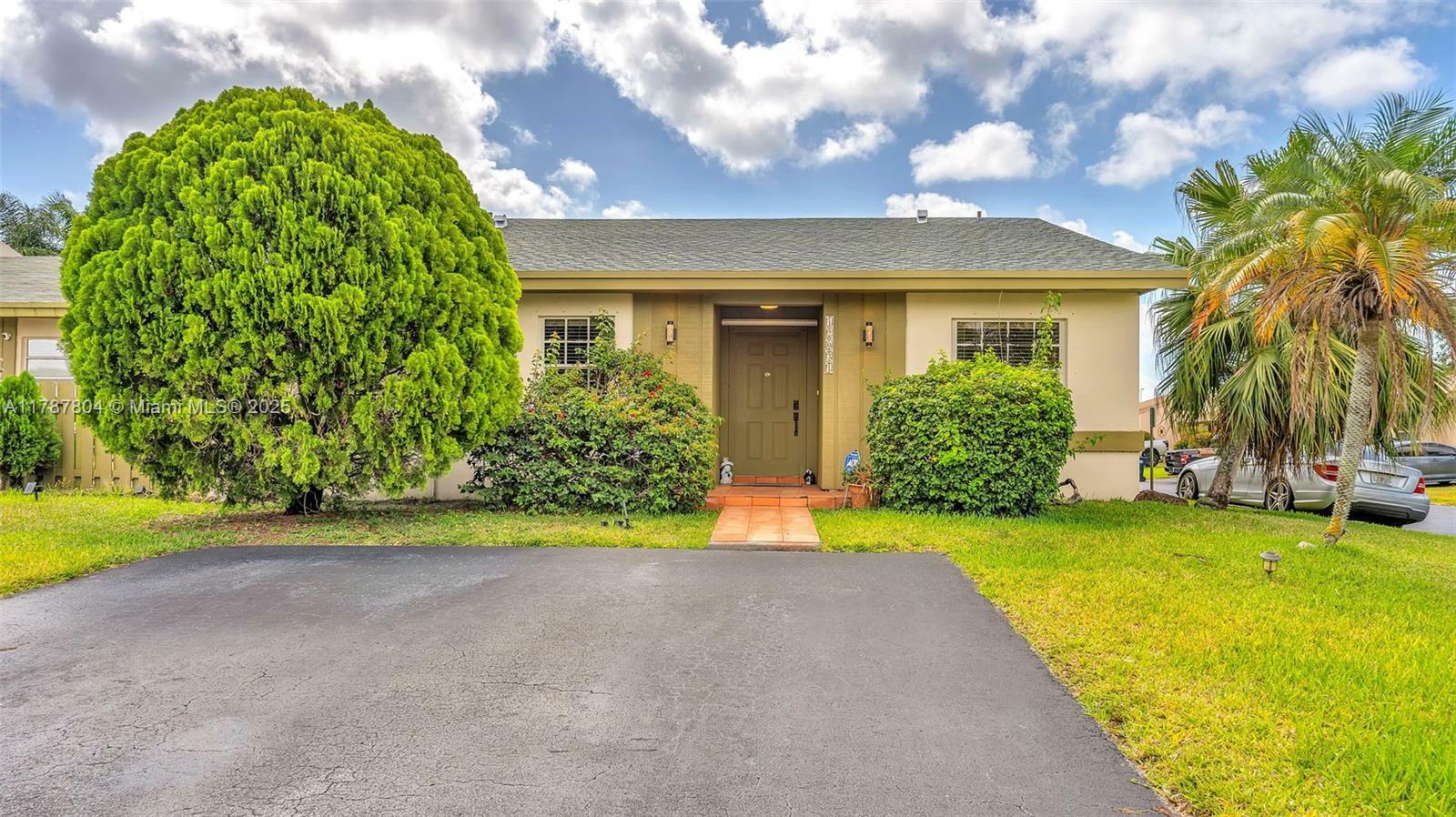 12031 SW 110th St Cir E  Miami FL 33186 photo