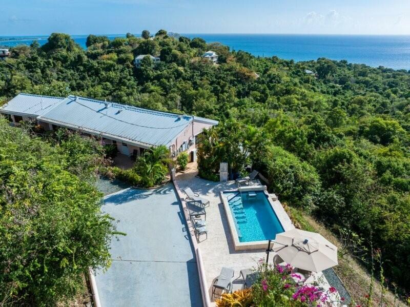 Property Photo: 17 Prospect Hill Na VI 00850