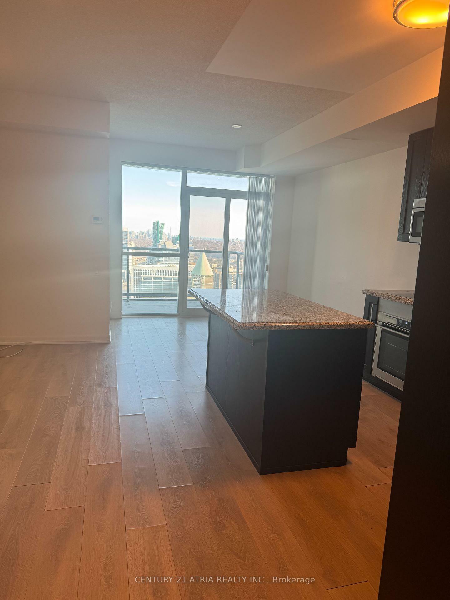 Property Photo: 5168 Yonge Street Ph201 ON M2N 0G1