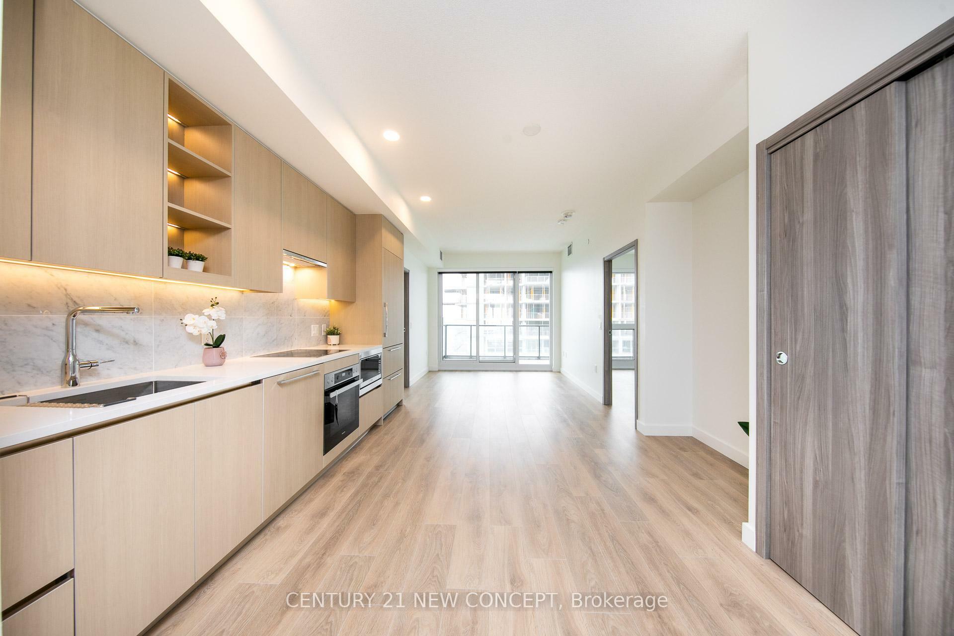 Property Photo: 85 McMahon Drive 3205 ON M2K 0H1