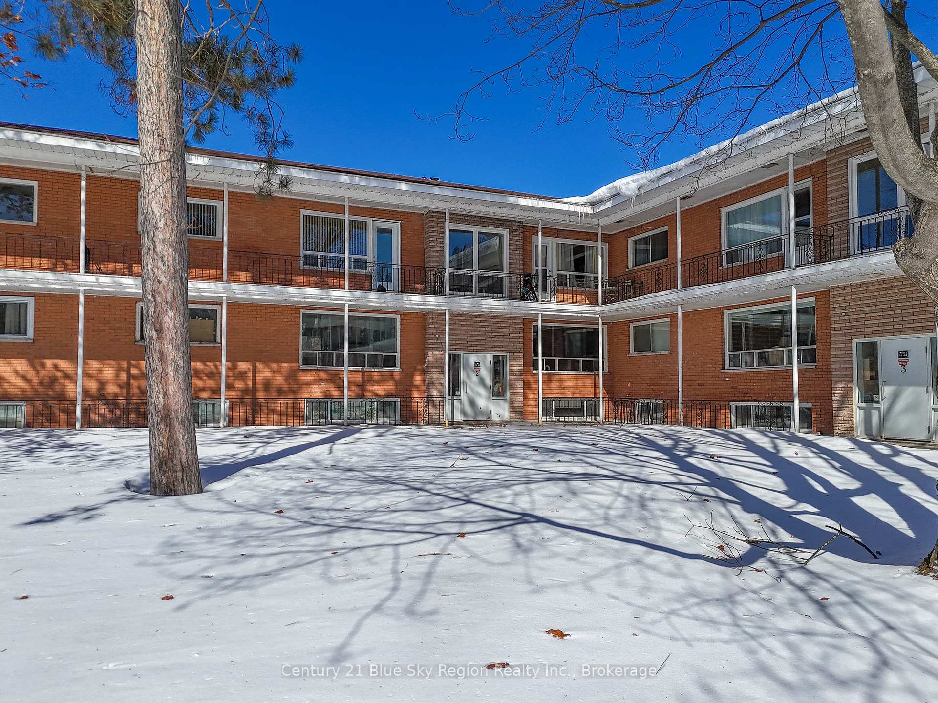 Photo de la propriété:  40 Judge Avenue 4B  ON P1A 1B4 