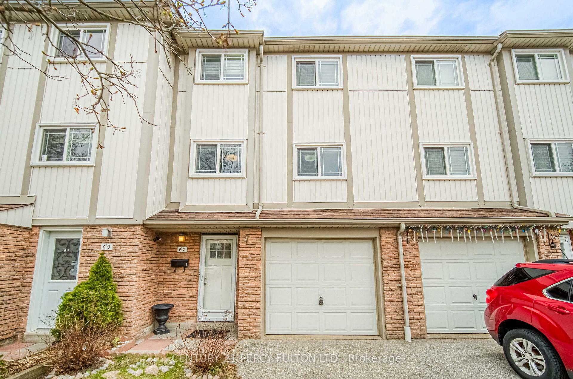 Property Photo: 141 Galloway Road 67 ON M1E 4X4