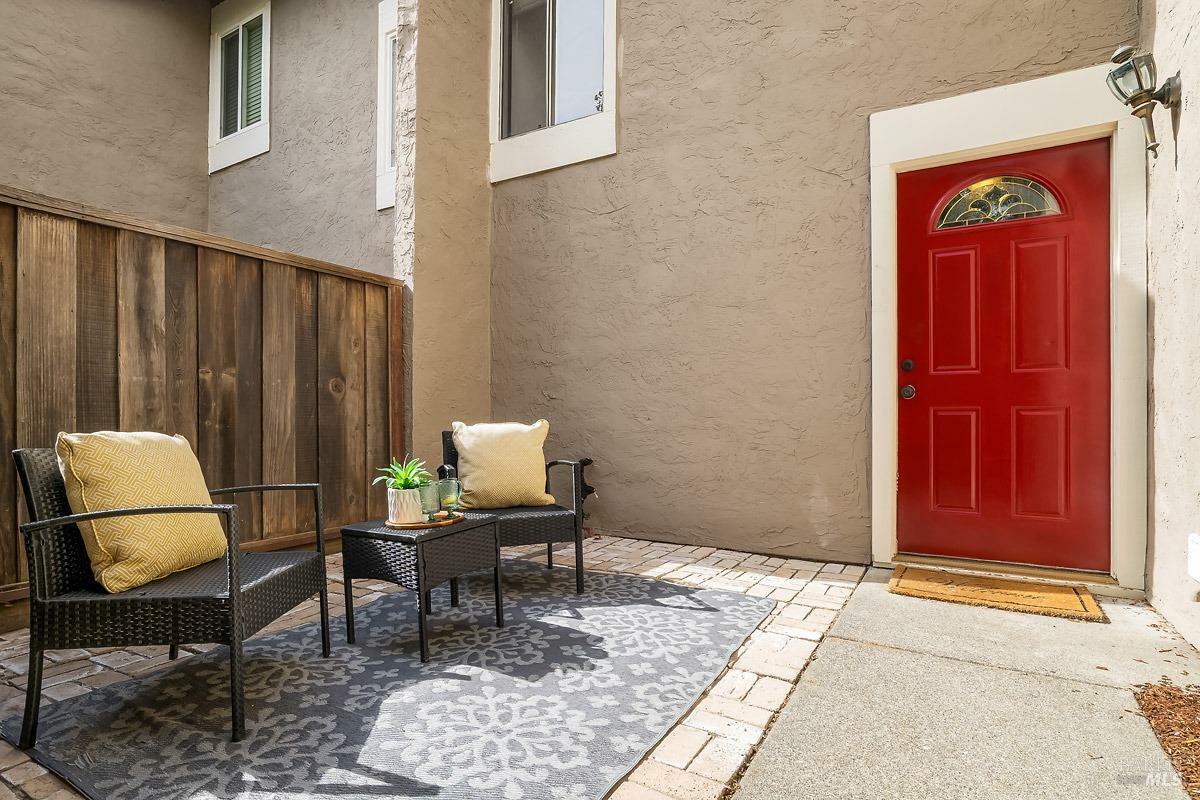 Property Photo: 728 Walnut Court CA 94945