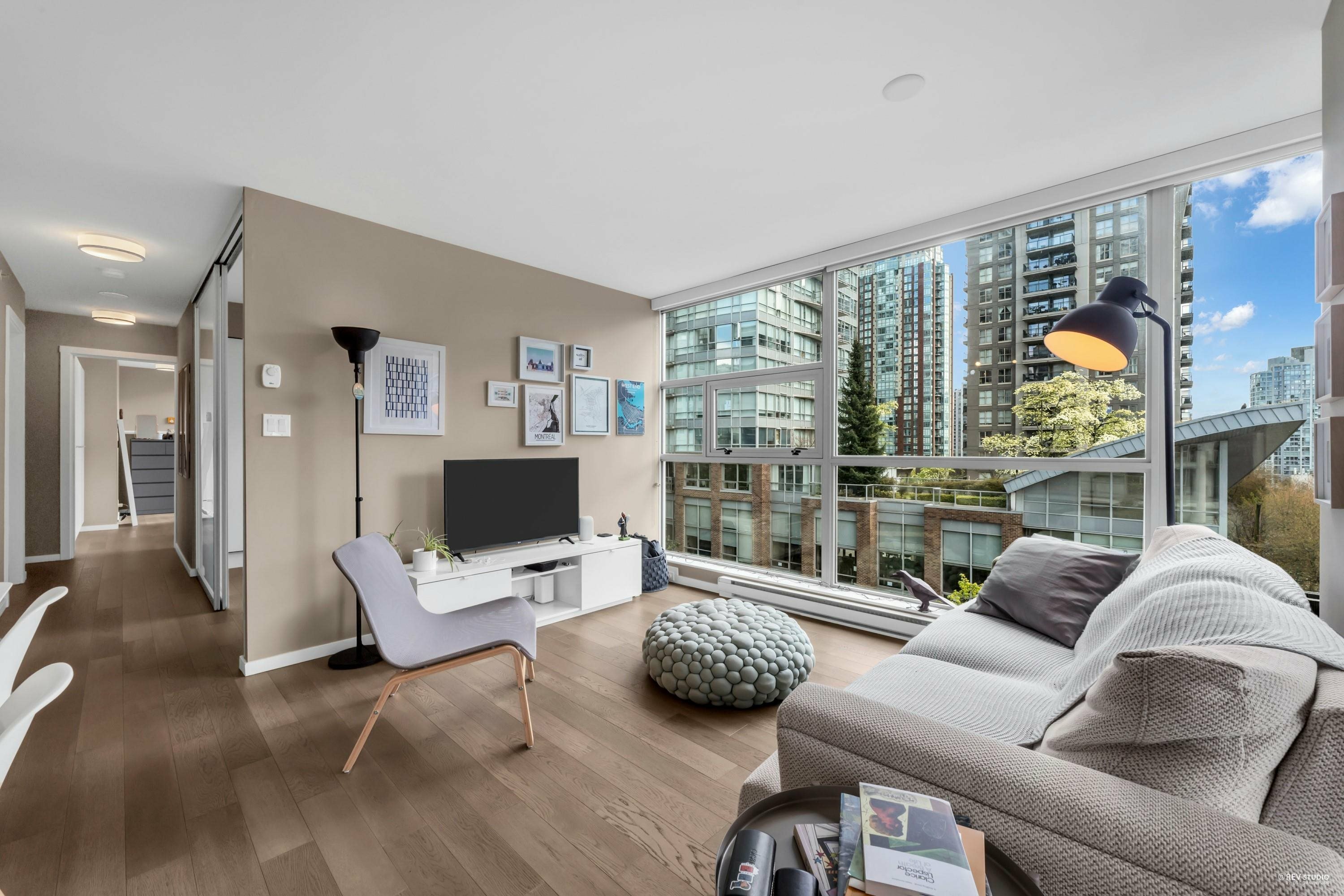 Property Photo: 999 Seymour Street 601 BC V6B 0M5