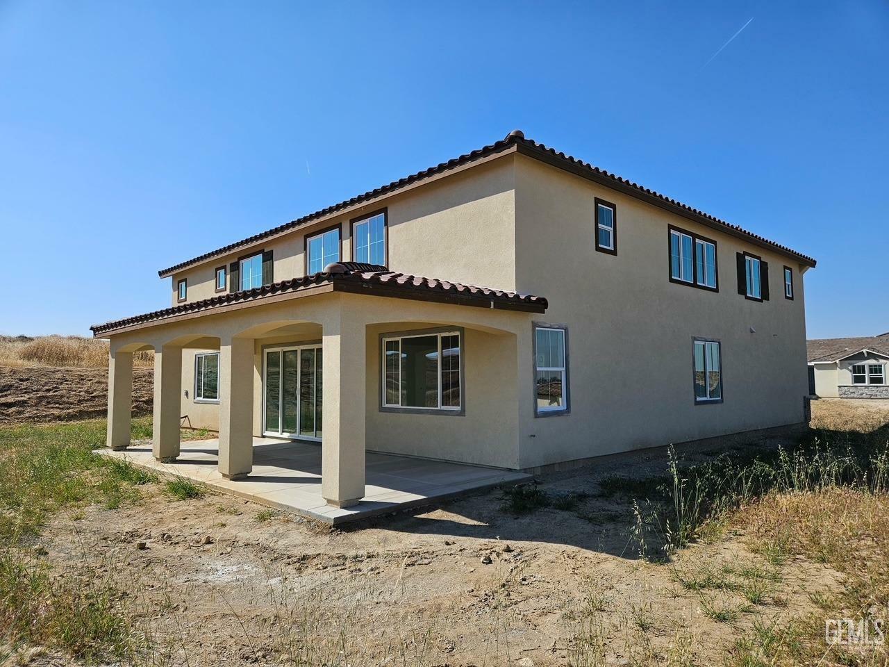 Property Photo: 5609 Levanto Street CA 93306