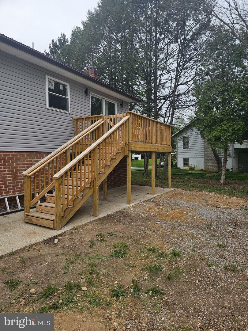 Property Photo: 19 Edgelea Drive PA 17201