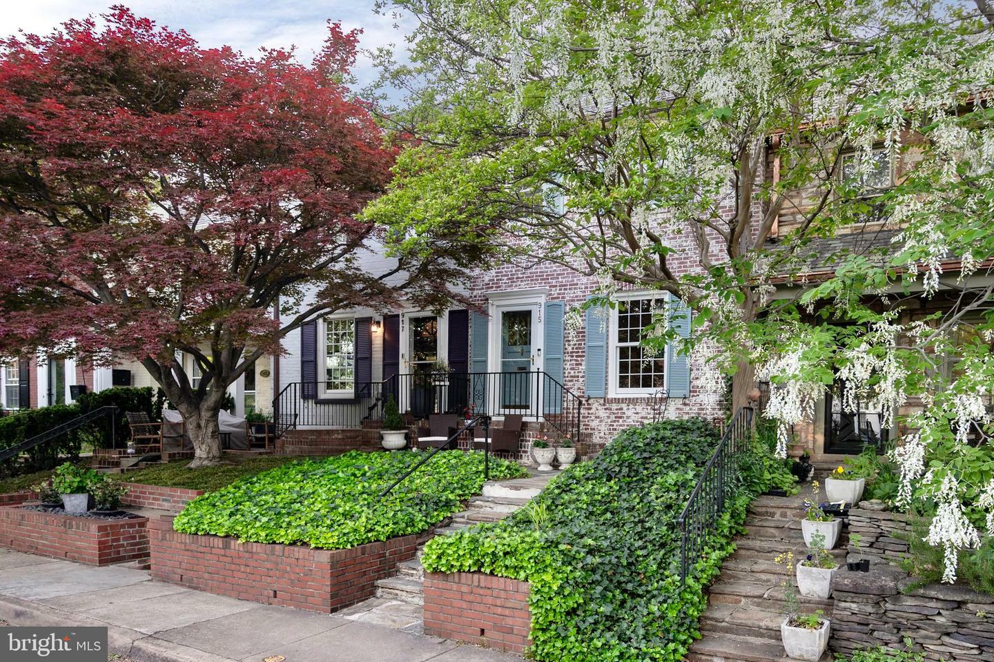 Property Photo: 915 S Saint Asaph Street VA 22314
