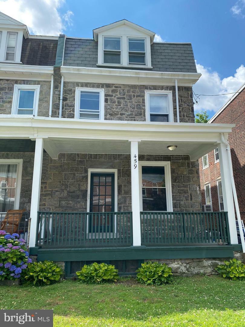 459 Seville Street 3rd Floor  Philadelphia PA 19128 photo