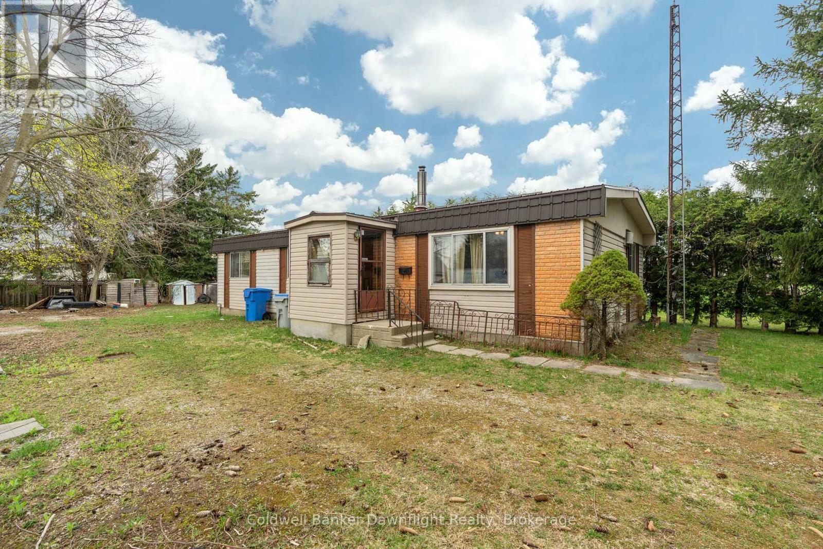 Property Photo: 215 Prince Alfred Street ON N0M 1K0