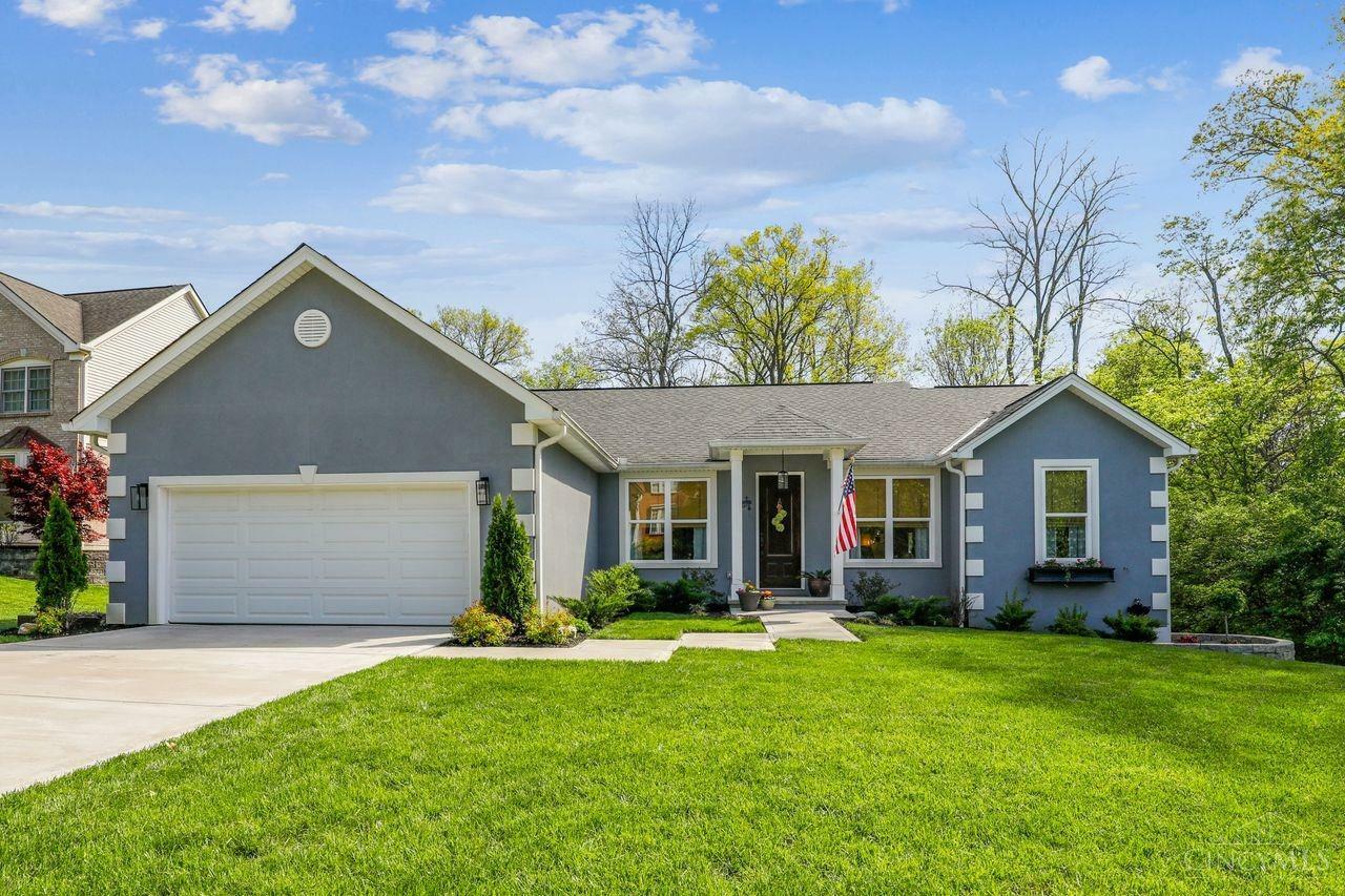 Property Photo: 445 Ashsteade Lane OH 45255