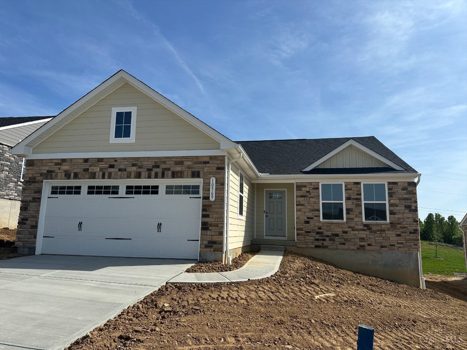 Property Photo:  