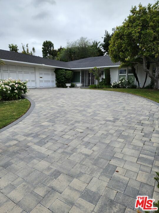 6719 Radlock Ave  Los Angeles CA 90056 photo
