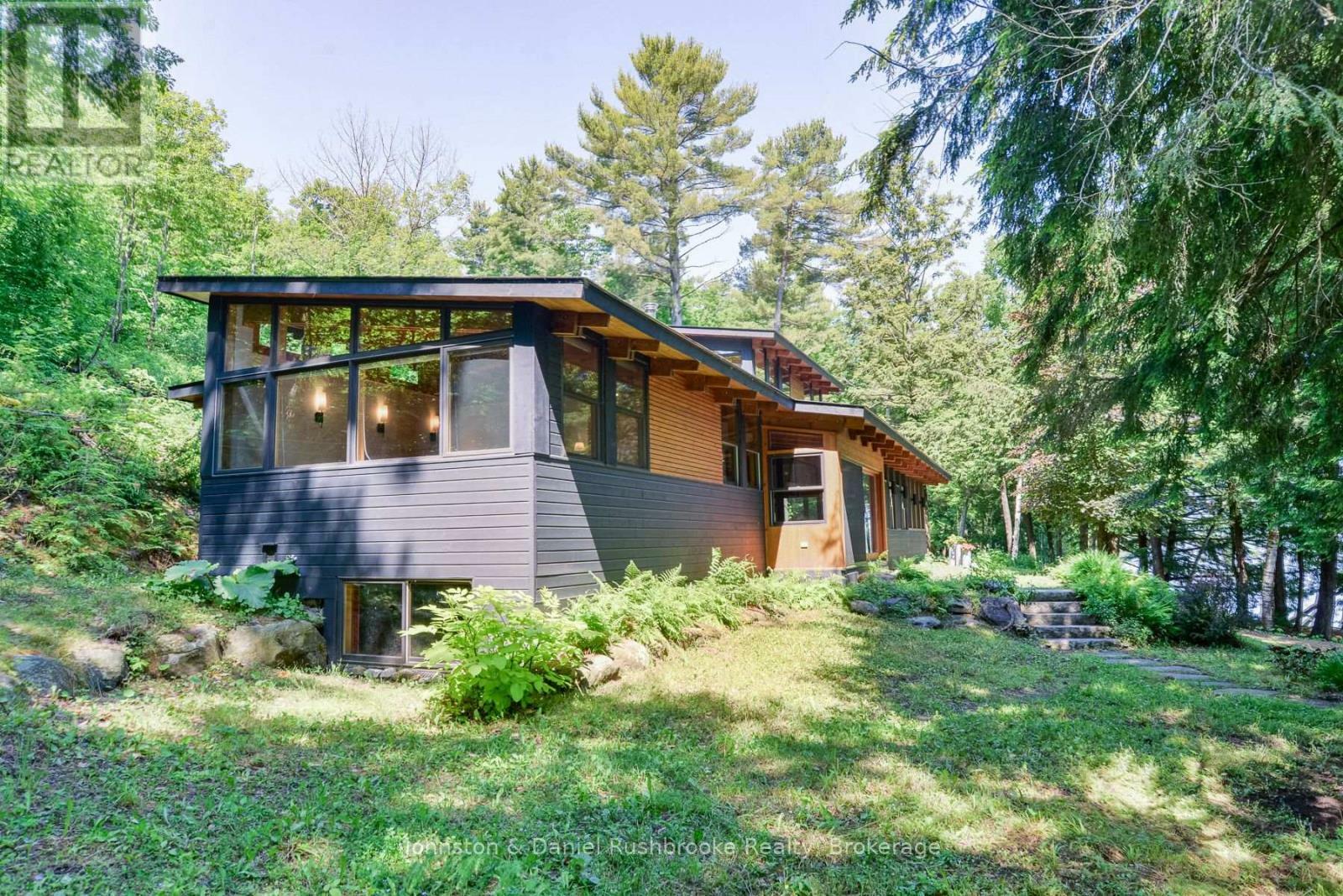 Property Photo: 10 Bala Park Island ON P0C 1M0