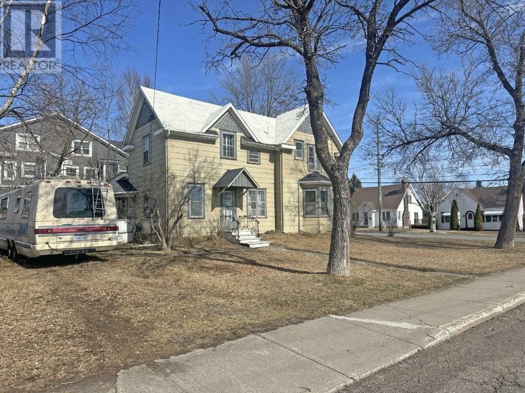 Property Photo: 429 Van Norman St ON P7A 4C9