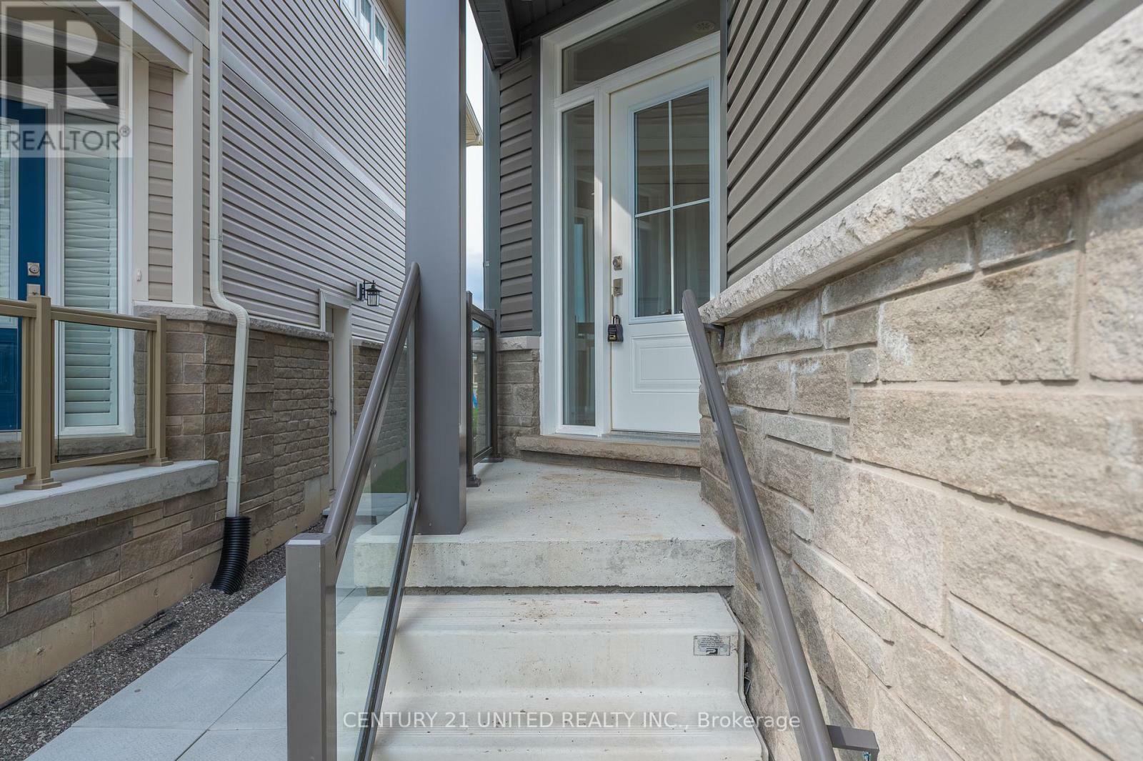 Property Photo: 315 Mullighan Gardens ON K9K 0H2