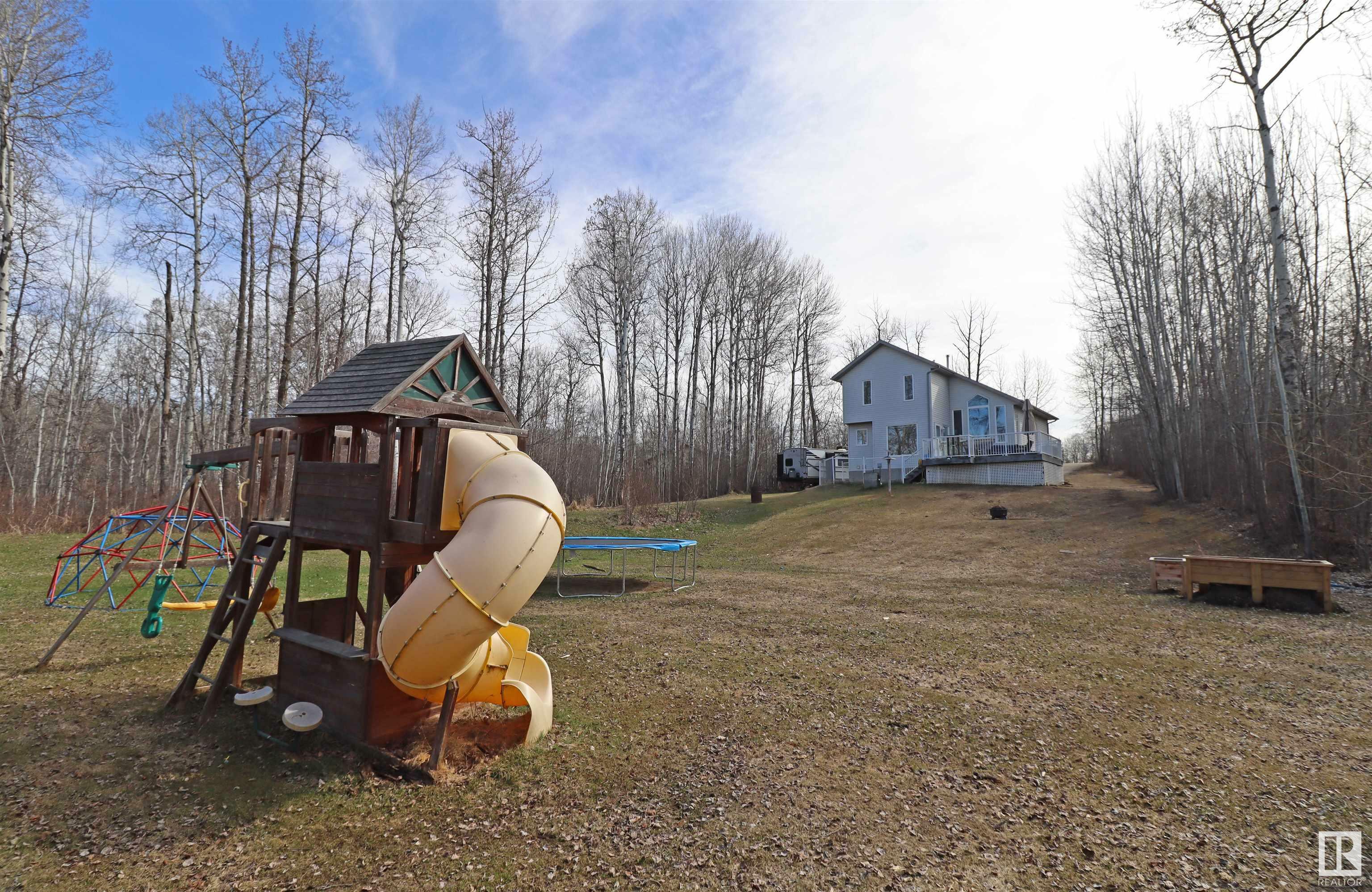 Property Photo: 1307 Twp Rd 540 AB T7Y 0A7