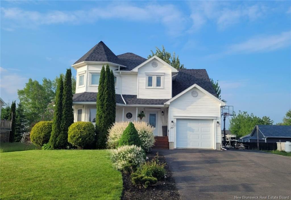 37 Mockler Street  Oromocto NB E2V 4S2 photo