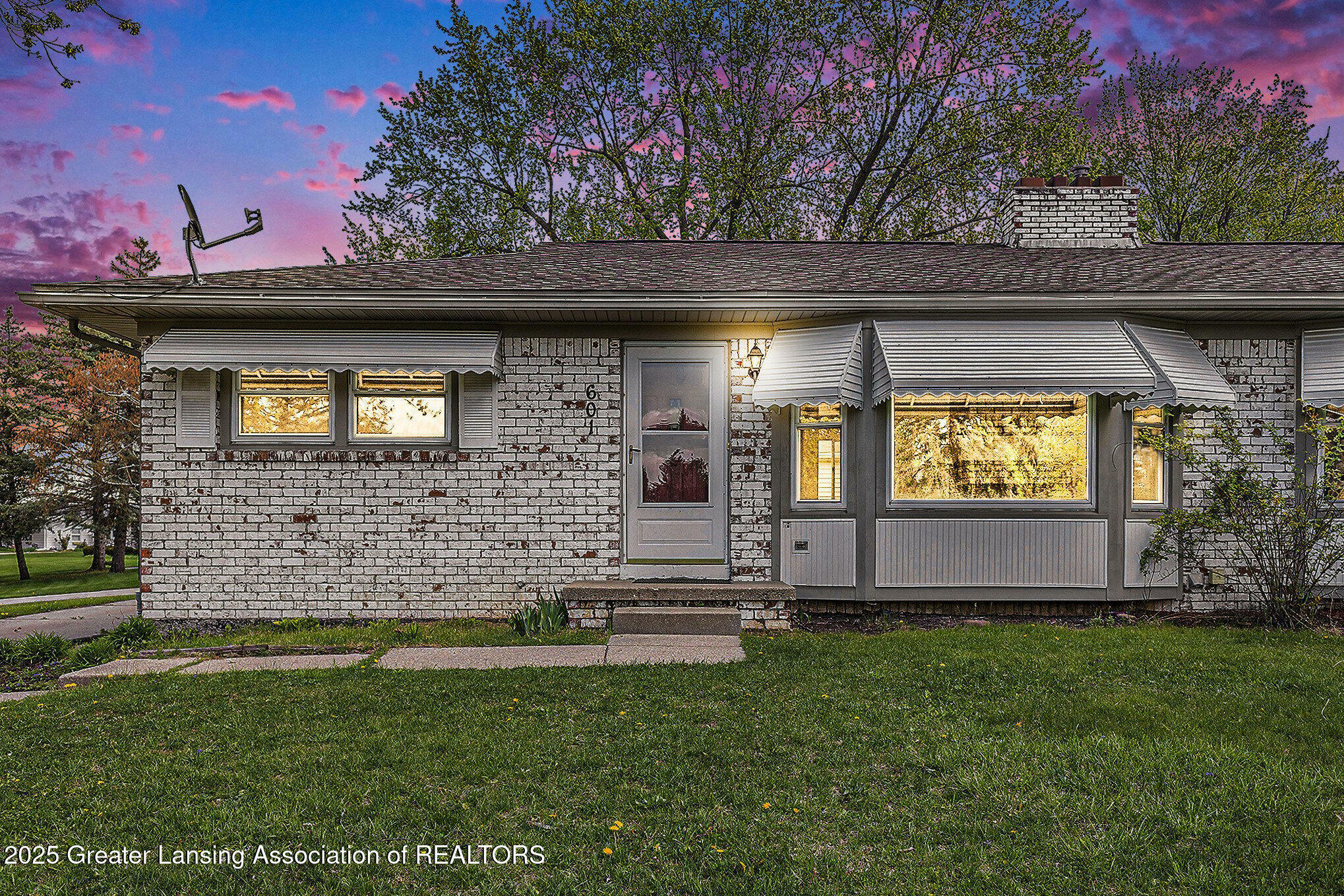 Property Photo: 601/603 Farmstead Lane MI 48917