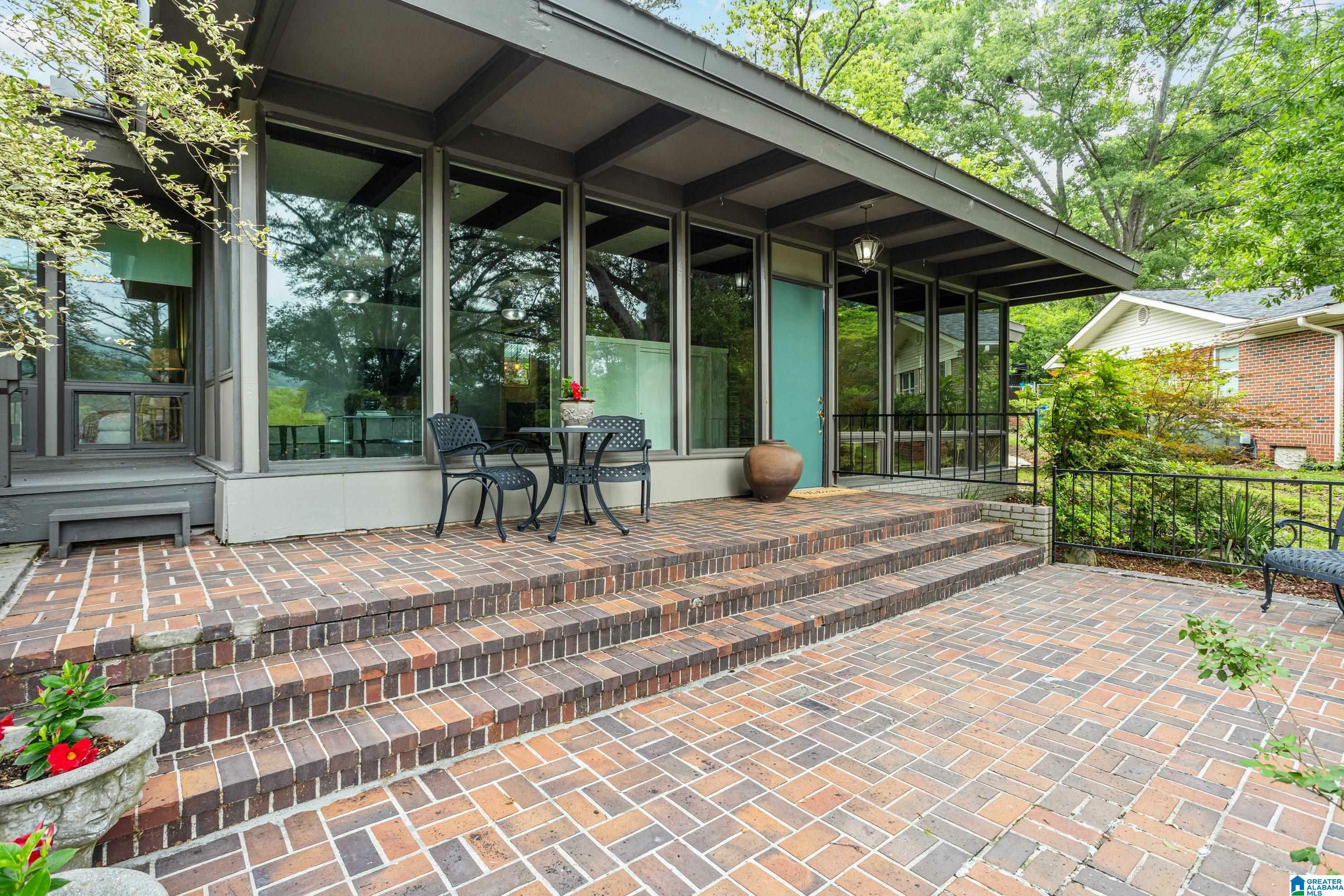 Property Photo: 14 W Lakeshore Drive AL 35209