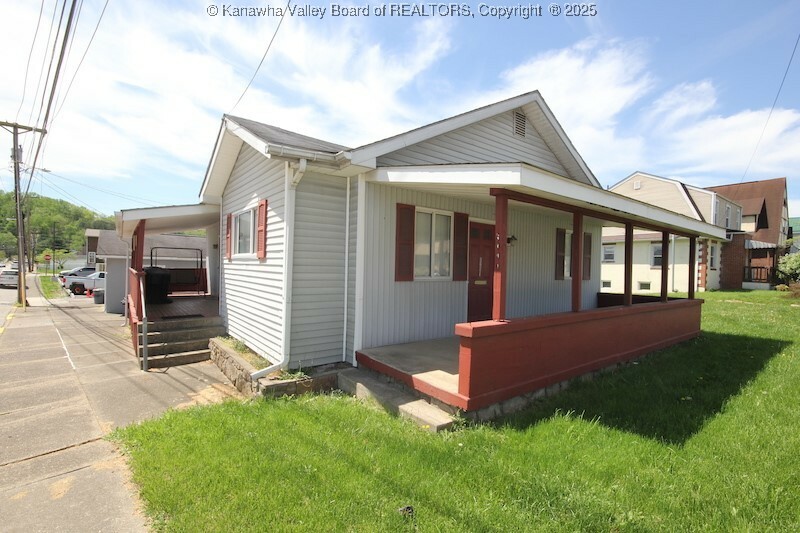 Property Photo: 5201 And 5203 Maccorkle Avenue WV 25309