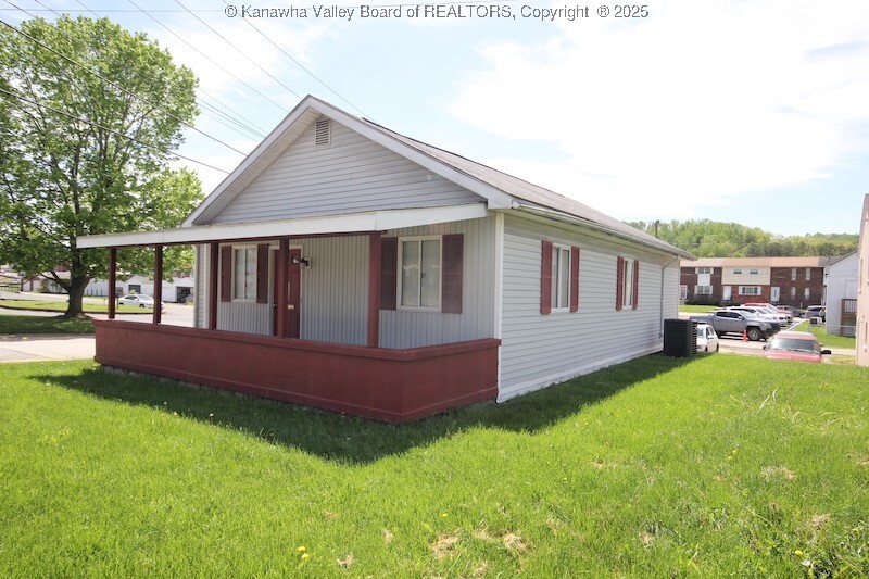 5201 And 5203 Maccorkle Avenue  South Charleston WV 25309 photo