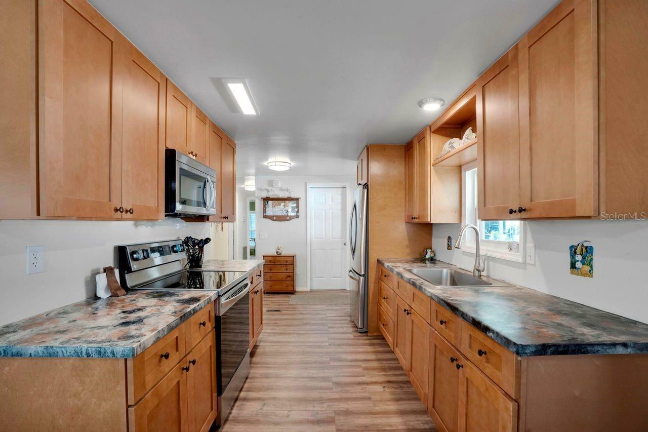 Property Photo: 649 Fairmount Drive FL 34287