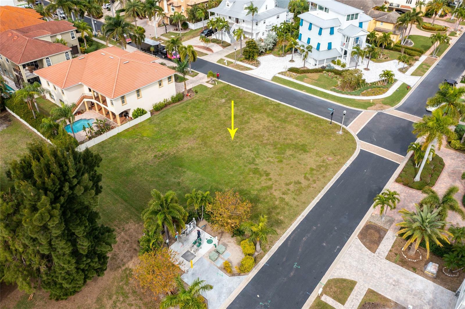 Property Photo: Kipps Colony Drive E FL 33707