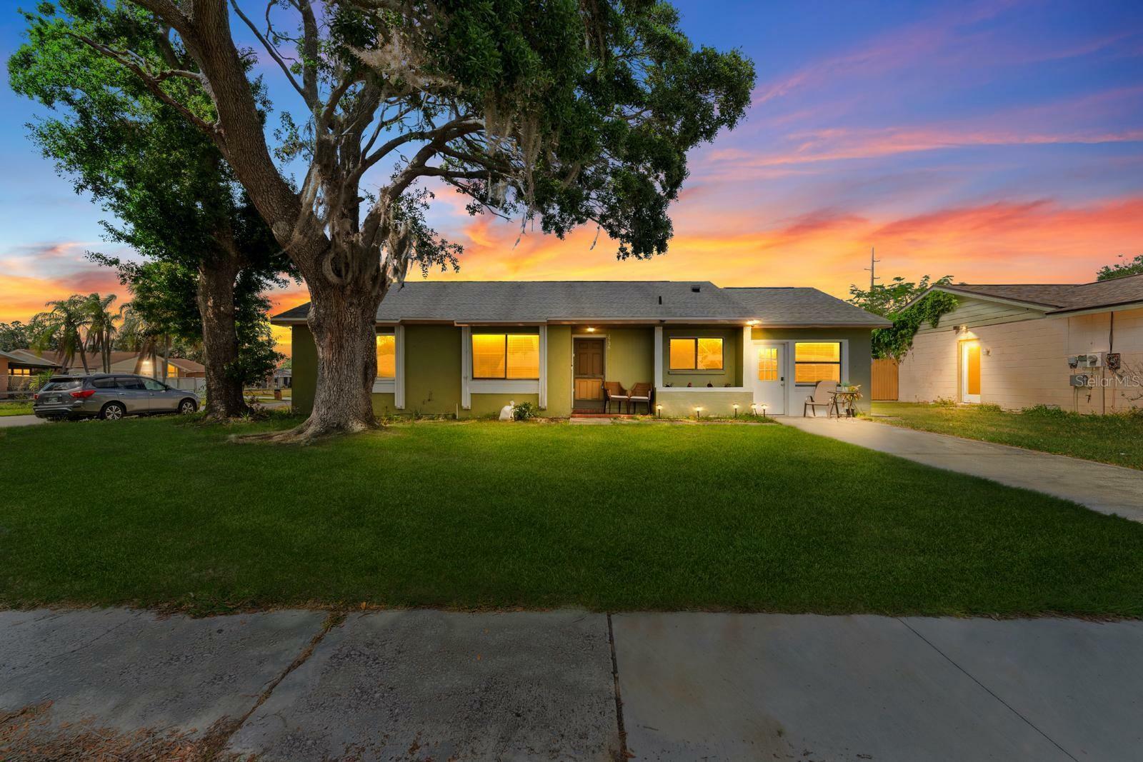 Property Photo: 3738 Coppertree Circle FL 33511