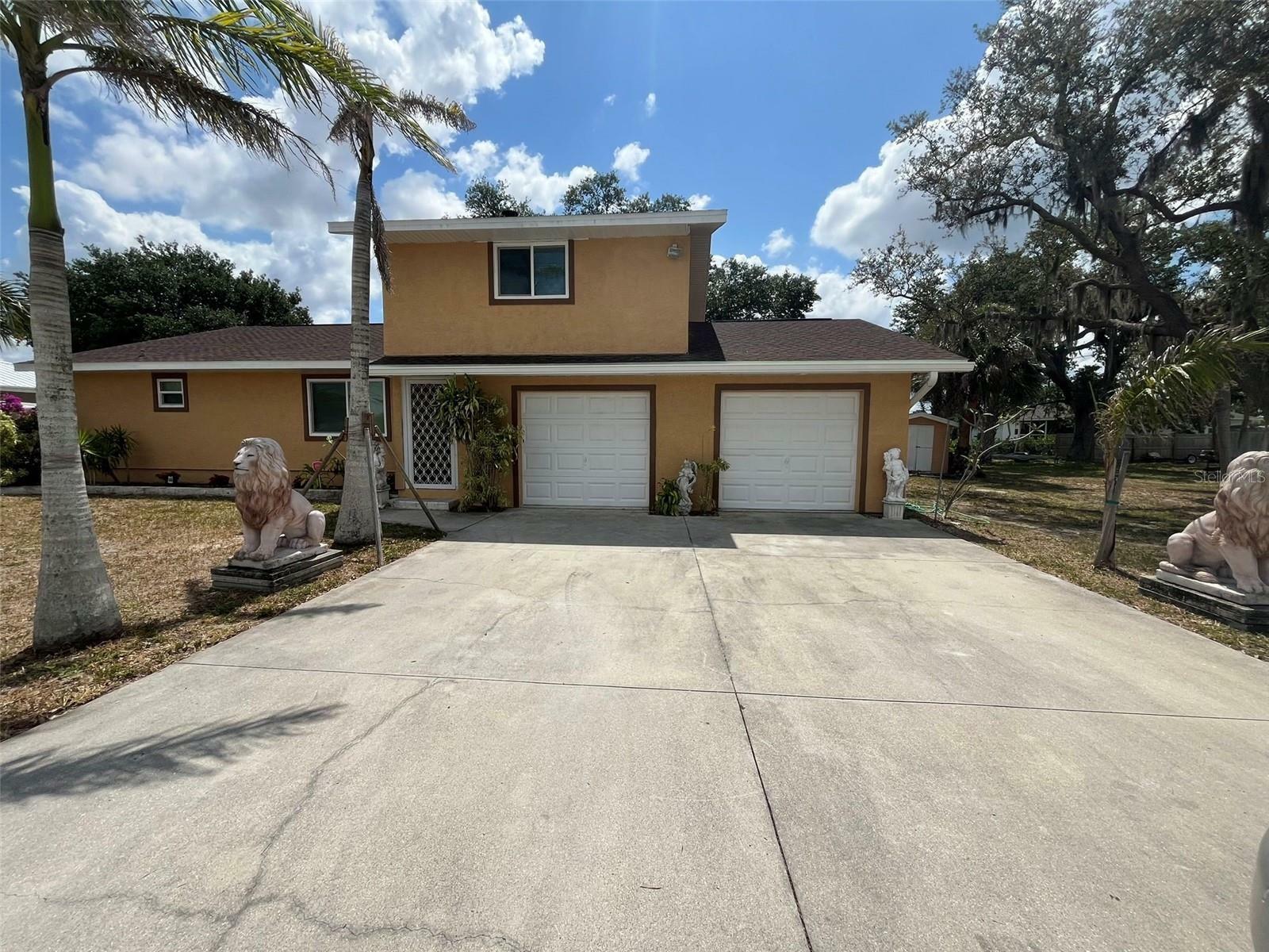 Property Photo: 671 Spring Lake Boulevard NW FL 33952